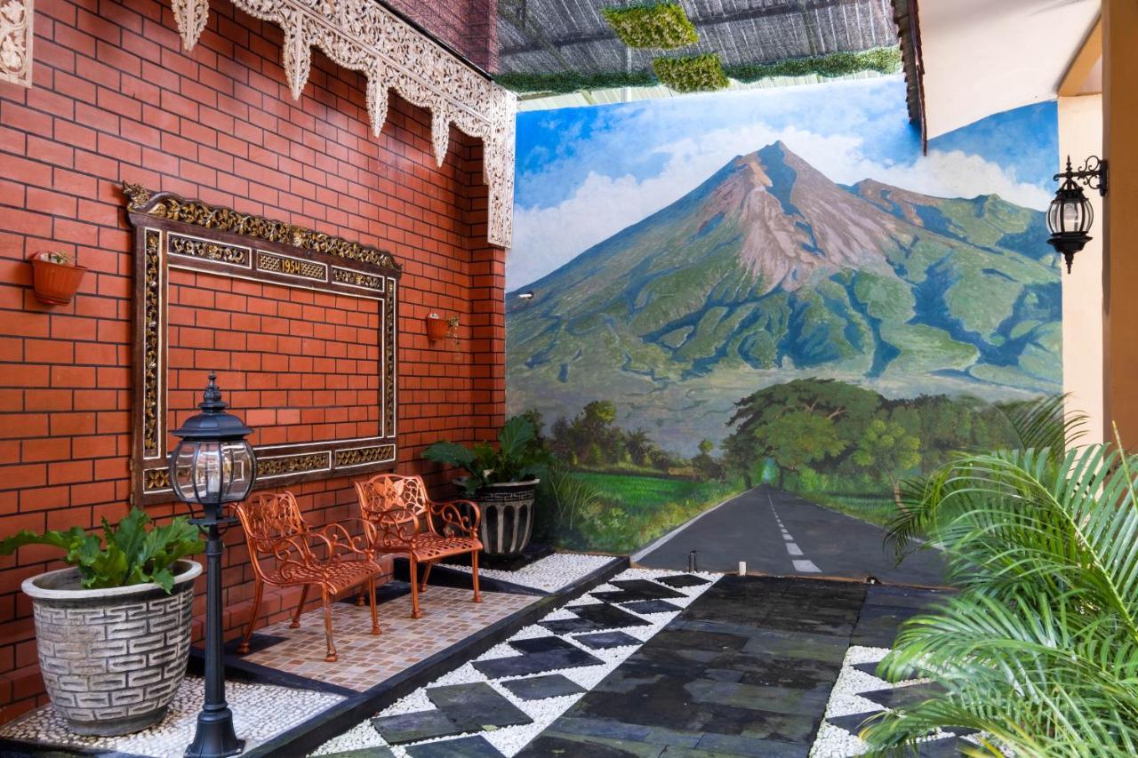 Sartini Inn Jogja Джокякарта Екстериор снимка
