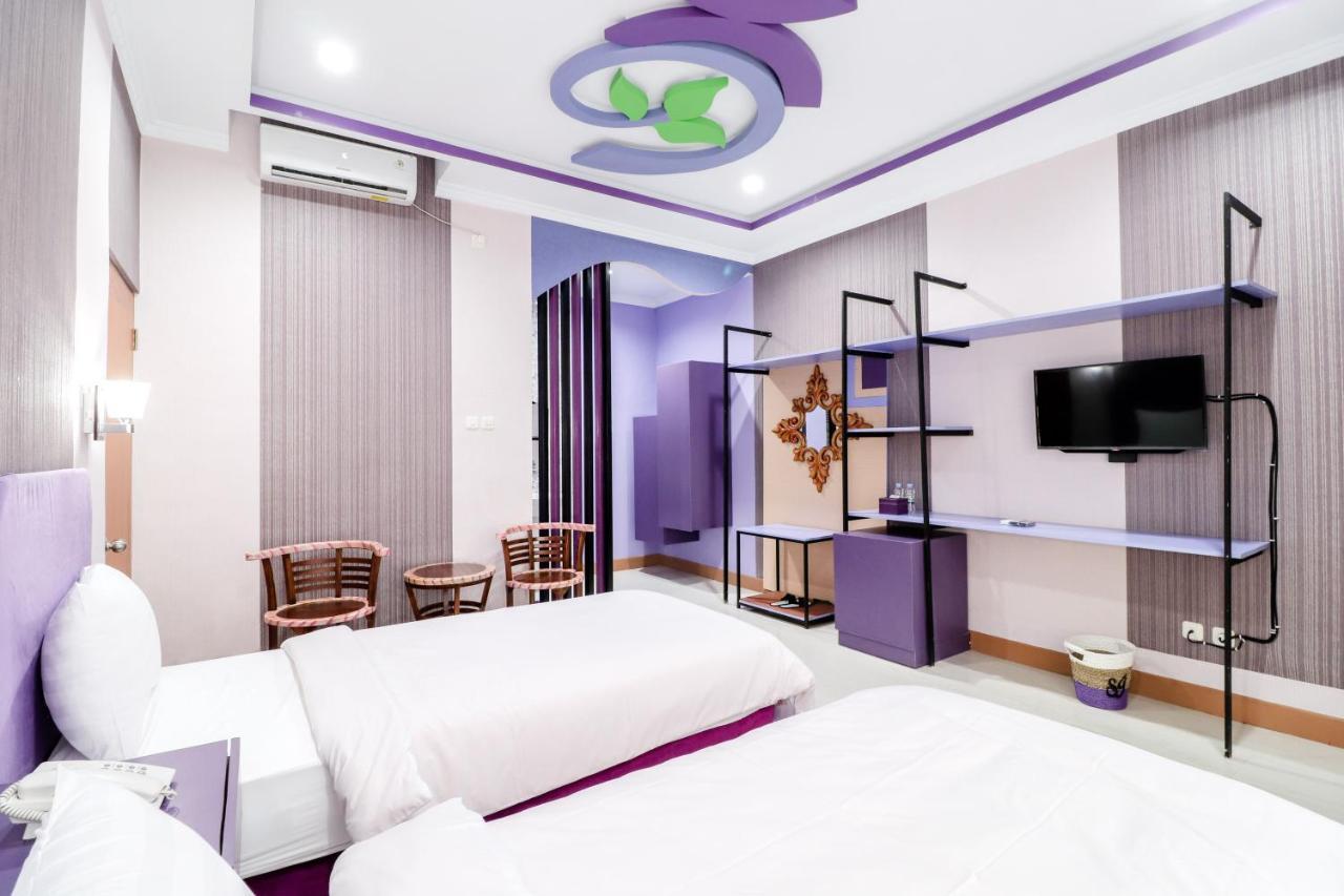 Sartini Inn Jogja Джокякарта Екстериор снимка