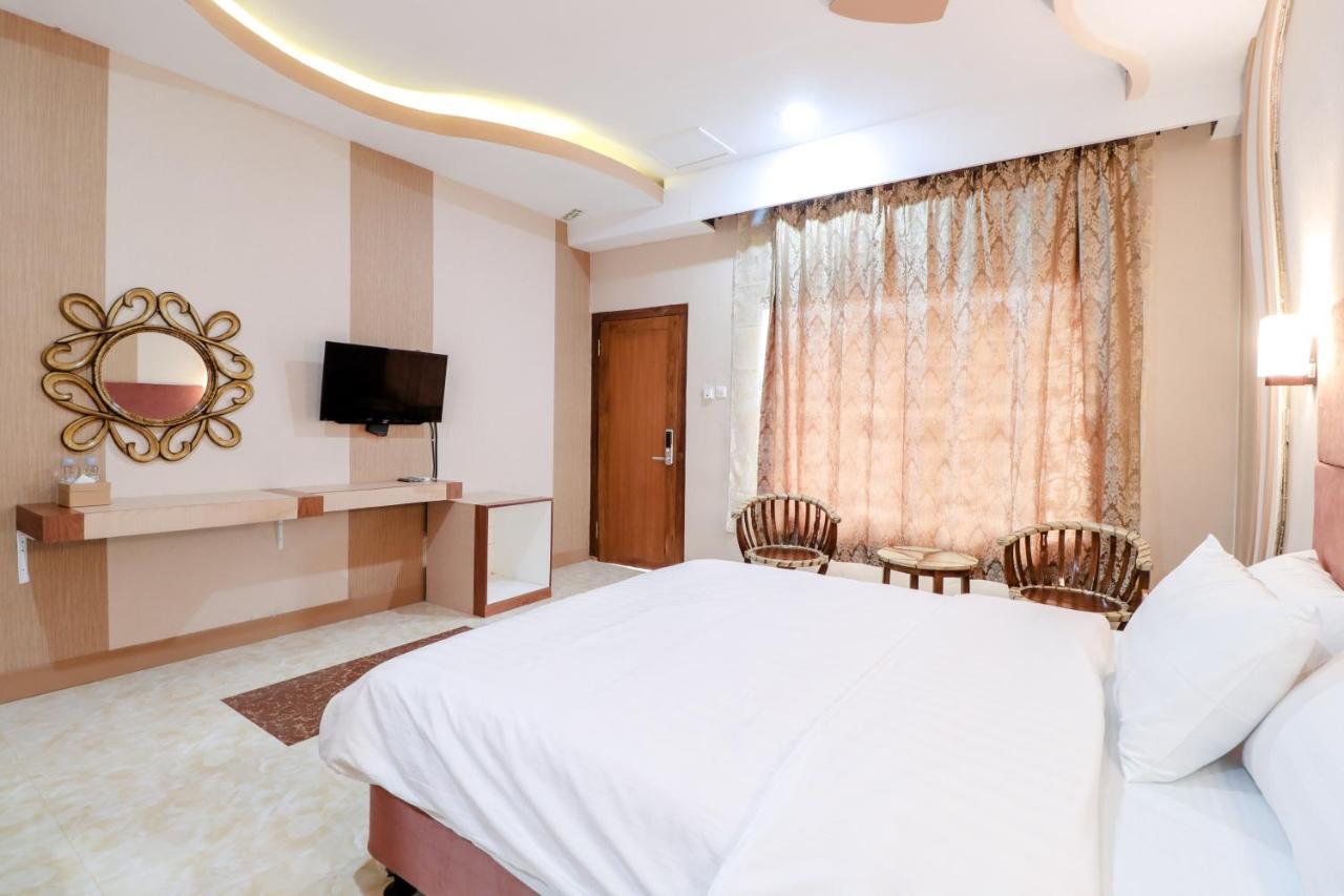 Sartini Inn Jogja Джокякарта Екстериор снимка