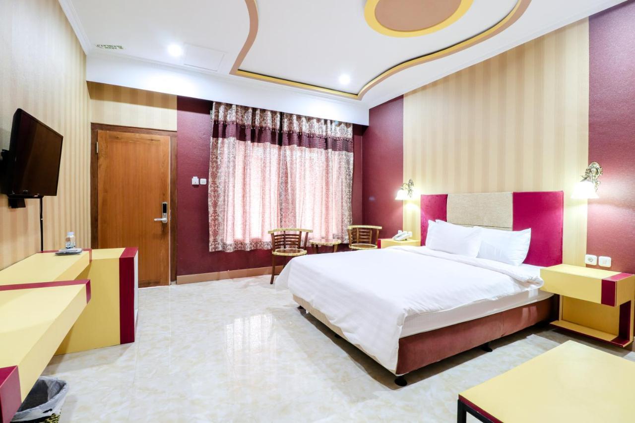 Sartini Inn Jogja Джокякарта Екстериор снимка