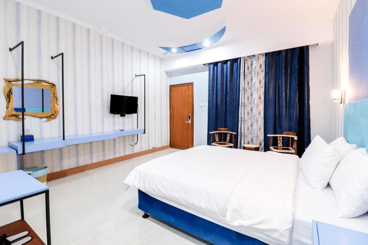 Sartini Inn Jogja Джокякарта Екстериор снимка