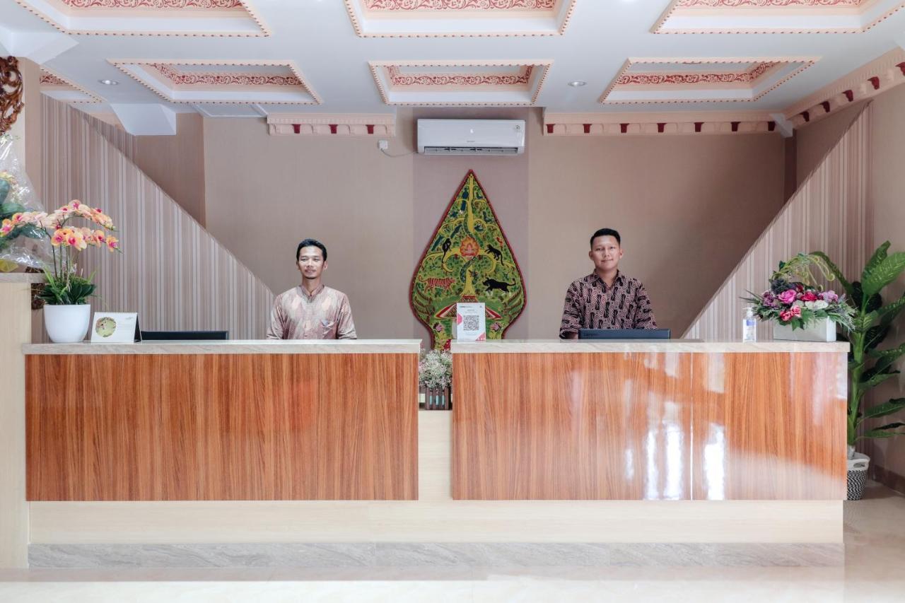 Sartini Inn Jogja Джокякарта Екстериор снимка
