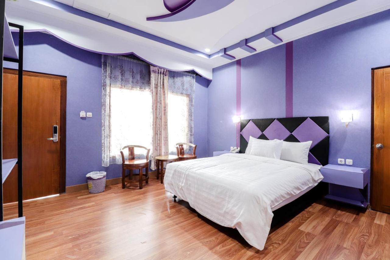 Sartini Inn Jogja Джокякарта Екстериор снимка